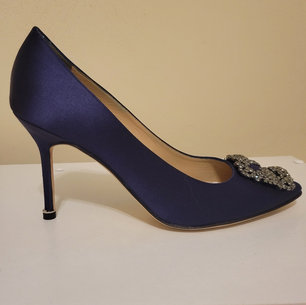Manolo Blahnik M-Hangisi - Picture 12 of 14